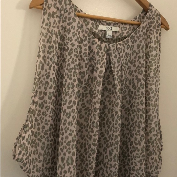 Forever 21 Light pink and grey outer wear - Picture 3 of 3